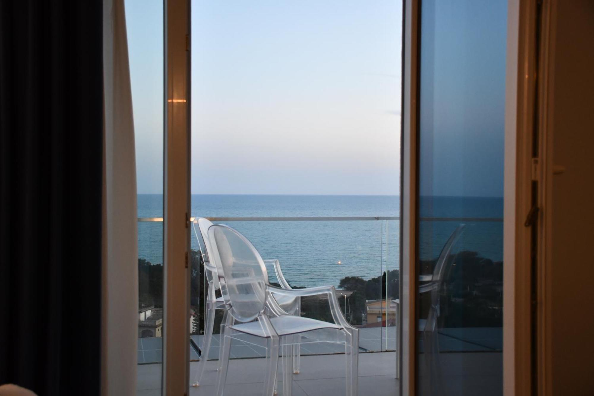 Terrazze Naos Hotel Агридженто Екстериор снимка