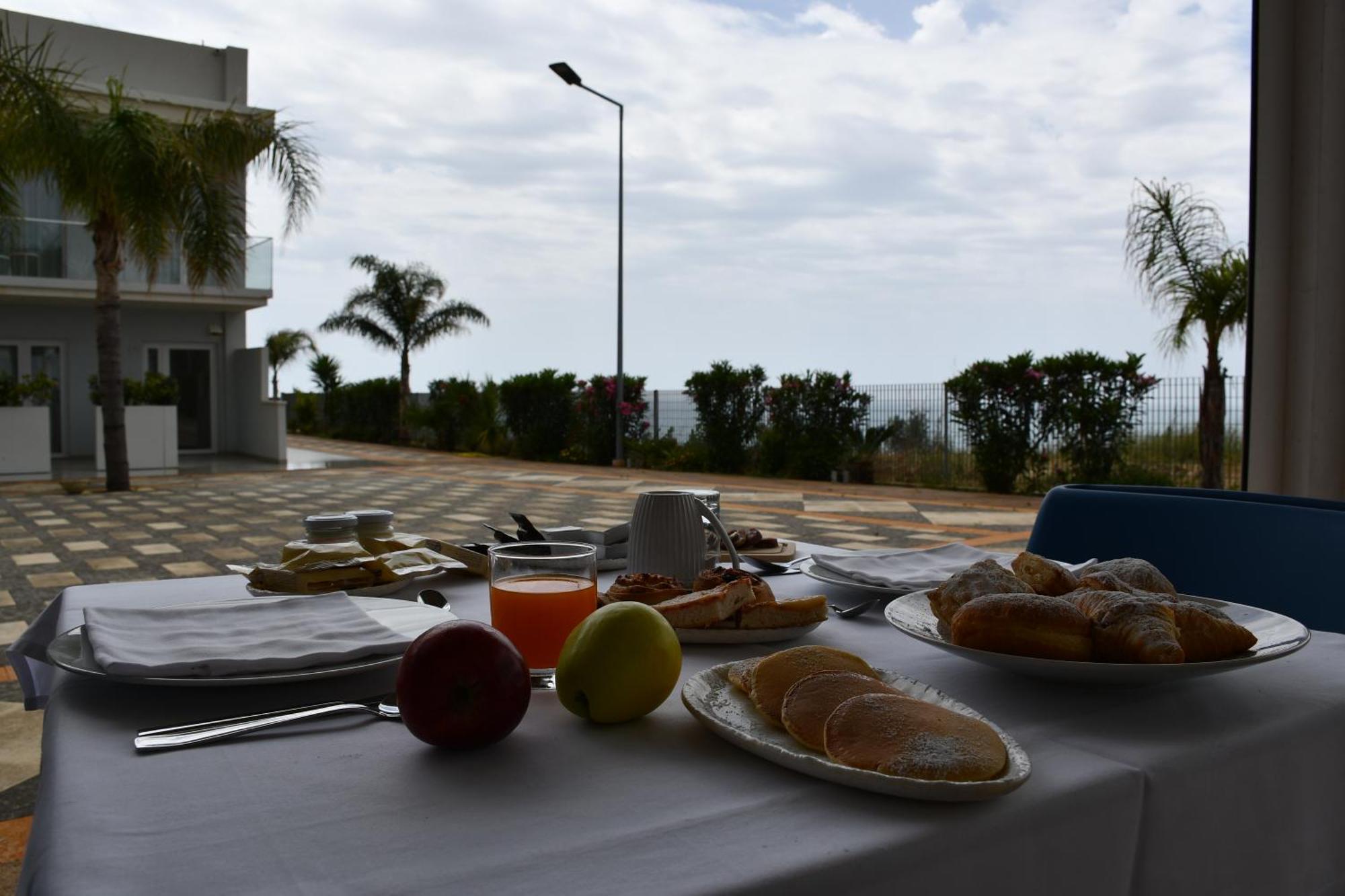 Terrazze Naos Hotel Агридженто Екстериор снимка