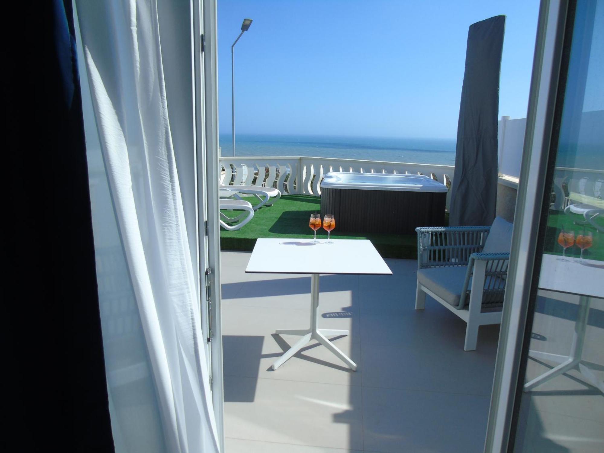 Terrazze Naos Hotel Агридженто Екстериор снимка