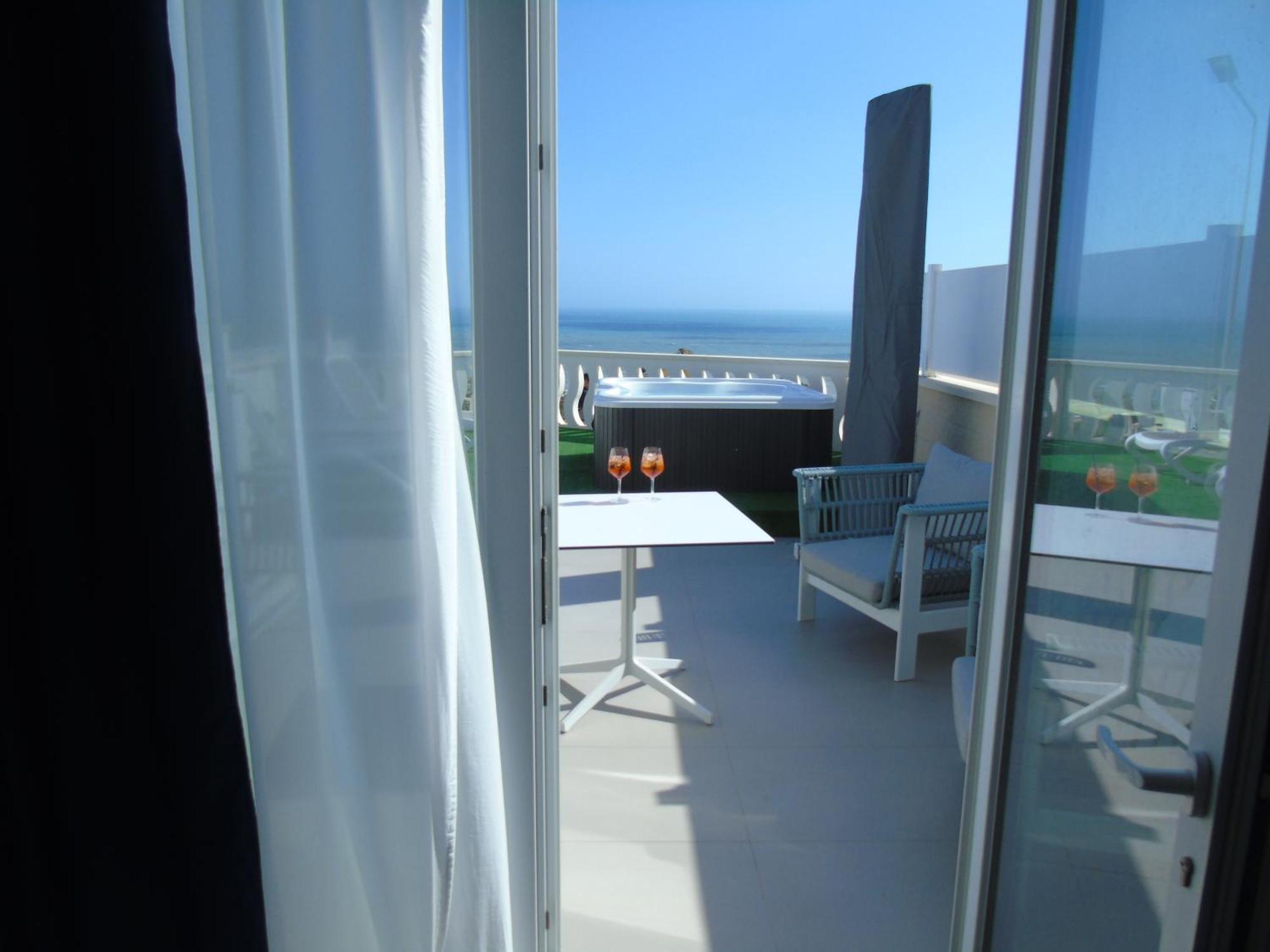 Terrazze Naos Hotel Агридженто Екстериор снимка